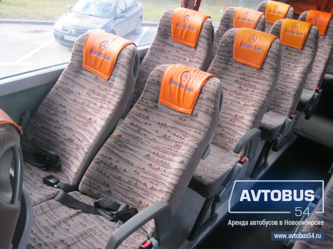 Мерседес О403